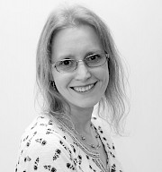 Author Mary Anne Yarde